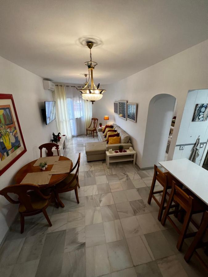 Synergy Apartment, 2 Bedroom, City Center By Namaste Elite Torremolinos Esterno foto