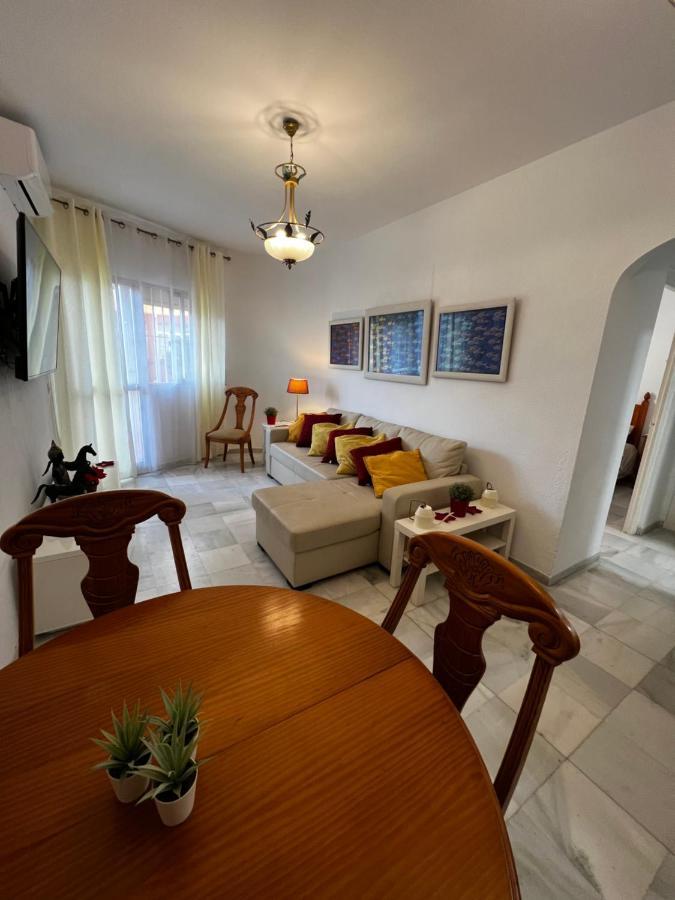 Synergy Apartment, 2 Bedroom, City Center By Namaste Elite Torremolinos Esterno foto