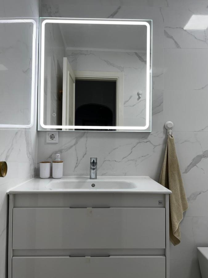 Synergy Apartment, 2 Bedroom, City Center By Namaste Elite Torremolinos Esterno foto