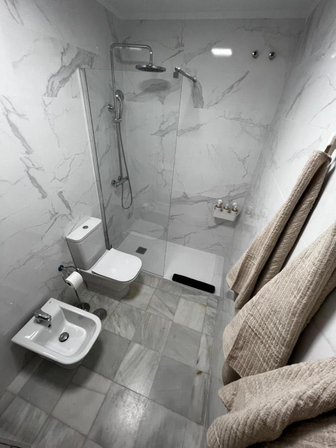 Synergy Apartment, 2 Bedroom, City Center By Namaste Elite Torremolinos Esterno foto