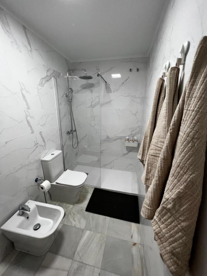 Synergy Apartment, 2 Bedroom, City Center By Namaste Elite Torremolinos Esterno foto